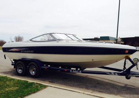 Used Boats For Sale in Cedar Rapids, Iowa by owner | 2005 Stingray 200 LS